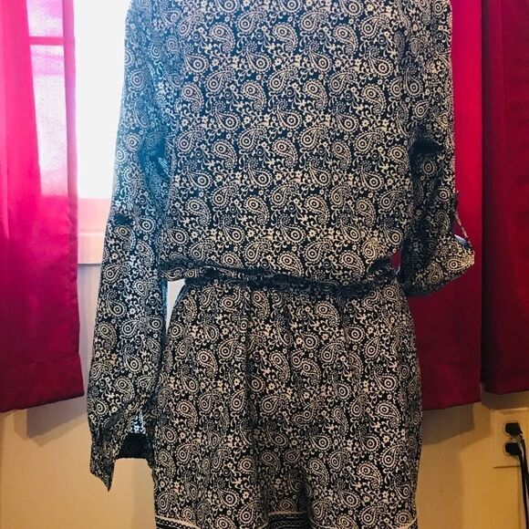 NWOT Ann Taylor Romper  - Picture 2 of 3